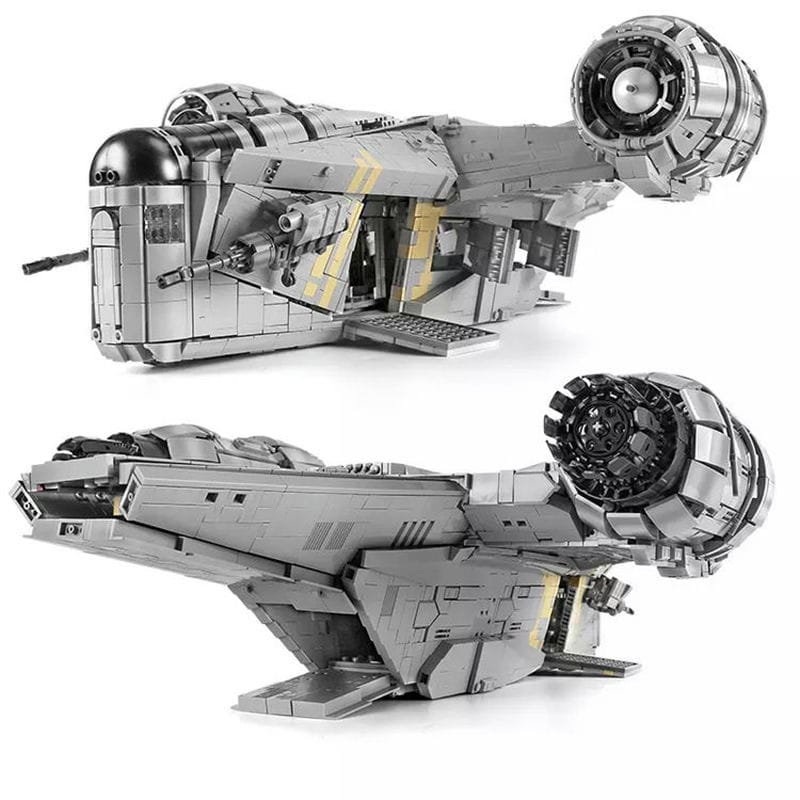 Mould King 21023 No. Razor Crest Starship Model Building Kits